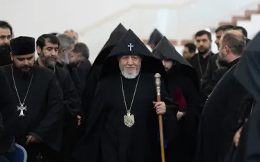 Վարչապետի ձեռնարկած հակաեկեղեցական արշավն արդեն բացահայտ է, խոչընդոտվում է Եկեղեցու առաքելությունը և լրջագույն վնաս հասցվում մեր ժողովրդի հոգևոր-եկեղեցական կյանքին․ Վեհափառ