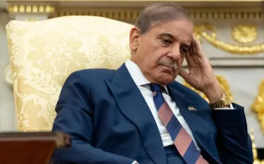 Պակիստանը պատրաստ է հյուրընկալել ԱՄՆ-ի և Իրանի միջև բանակցությունները՝ ուղղված ընթացիկ հակամարտության համապարփակ կարգավորմանը: Այս մասին X-ի իր էջում հայտարարել է Պակիստանի վարչապետ Շեհբազ Շարիֆը:  «ԱՄՆ-ի և Իրանի համաձայնության դեպքում Պակիստանը հայտնում է իր պատրաստակամությունը, որն իր համար պատիվ կհամարի, հանդես գալ որպես հյուրընկալող կողմ՝ նպաստելու առարկայական և արդյունավետ բանակցությունների անցկացմանը, որոնք ուղղված կլինեն ներկայիս հակամարտության համապարփակ կարգավորմանը»,- գրել է նա:  Շարիֆը նշել է, որ