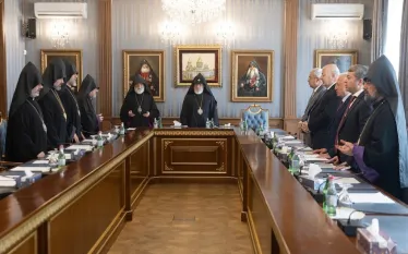 Հայոց պետությունն իր ազգակերտ առաքելությամբ բոլոր ժամանակներում եղել է ամուր պատվարը մեր ինքնության, խարիսխը մեր հարատևության։ Հայոց անկախ պետականությունը պետք է խոհեմությամբ, նվիրումով ու նախանձախնդրությամբ փայփայել և արկածախնդրություններով երբևէ վտանգի չենթարկել։