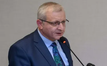 Եթե Նիկոլ Փաշինյանը դադար չտա իրավական «բեսպրիդելին», կառավարական բոլոր շենքերը և Երևանի բոլոր փողոցները հեղեղվելու են տասնյակ հազարավոր մարդկանցով: Այս մասին ԲՀԿ անդամների ասուլիսի ժամանակ ասել է «Բարգավաճ Հայաստան» կուսակցության պատգամավոր թեկնածու Սուրեն Սուրենյանցը:  «Այն, ինչ այսօր ժամը 13:00-ից սկսվելու է Կենտրոնական ընտրական հանձնաժողովի շենքի մոտ՝ ընդամենը սկիզբն է, իշխանության «բեսպրիդելը» որևէ կերպ չի կարող հաղթել: Այս ազդակը իշխանությանը հղել ենք նաև ընտրություններից առաջ՝ ակնկալելով, որ իրենք քա