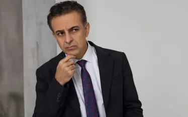 Միջազգայնագետ Արթուր Խաչիկյանն անդրադարձել է ԱՄՆ Պետդեպարտամենտի հաղորդագրություններին, որոնց համաձայն՝ Ուկրաինան Թուրքիայից գնում է 70 միավոր ATACMS բալիստիկ հրթիռ և 12 միավոր M270 արձակման կայանք։  Գործարքն այժմ ԱՄՆ Կոնգրեսում անցնում է ամերիկյան զենքի վերաարտահանման (ռեէքսպորտի) համաձայնեցման ընթացակարգը։ Բացի 70 միավոր M39 ATACMS հրթիռներից և 12 միավոր M270 կայանքներից, Ուկրաինան ստանալու է նաև կասետային մարտական մասով 2524 միավոր M26 ռեակտիվ արկ և 47 հազար 203 մմ տրամաչափի կասետային արկ՝ 2С7 «Պիոն» ինք