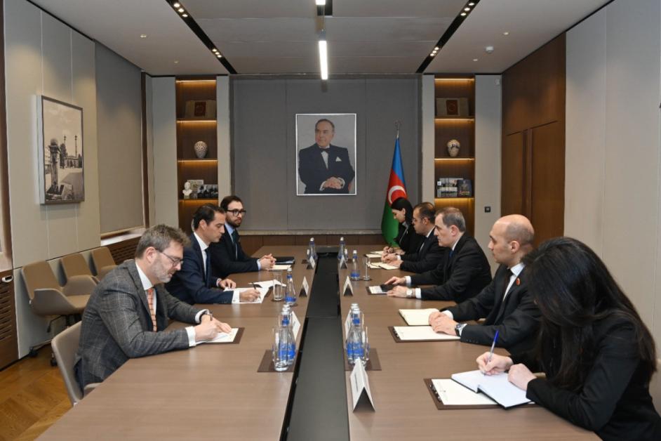 ՆԱՏՕ-ի գլխավոր քարտուղարի հատուկ ներկայացուցիչը Բայրամովի հետ քննարկել է Բերձորի միջանցքի արգելափակումը