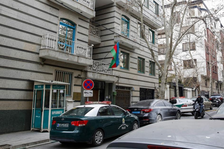 Իրանում Ադրբեջանի դեսպանատունն ամբողջությամբ դադարեցնում է գործունեությունը