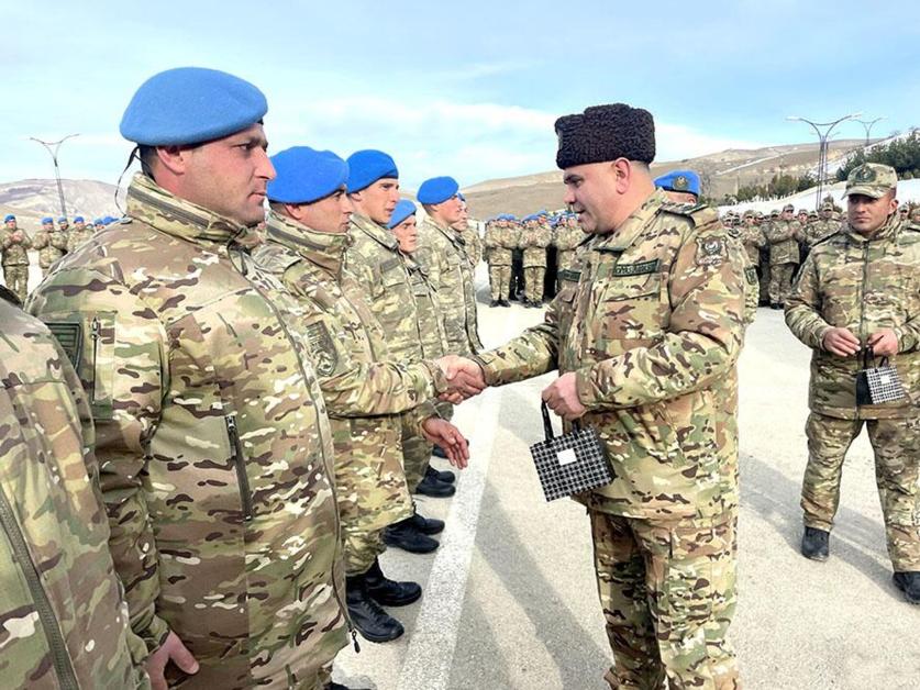 Ադրբեջանի ԳՇ պետը ստուգել է զորամասերի ինտենսիվ մարտական պատրաստության ընթացքը