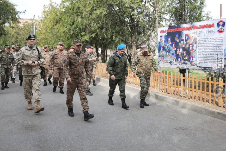 Դեսպանությունների ռազմական կցորդներն այցելել են Մարշալ Բաղրամյանի անվան ուսումնական կենտրոն