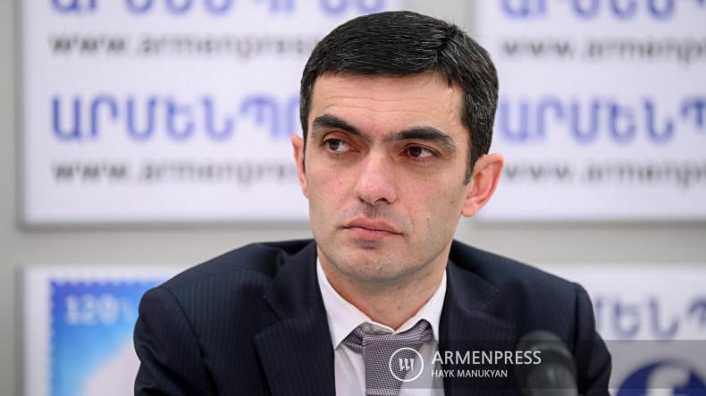 Ադրբեջանցիներն այս պահին երևի կփորձեն ստուգել բեռնատար մեքենաներ, այնուհետև նաև քաղաքացիներին. Արցախի ԱԳ նախարար