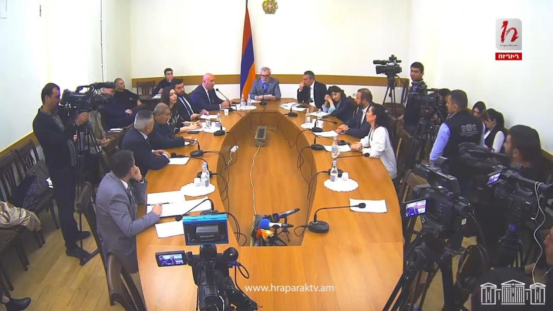 Զինծառայողներին կարգելեն հանդես գալ հրապարակային կոչերով կամ հայտարարություններով. փոփոխություններ ՀՀ ԶՈՒ կանոնագրքում