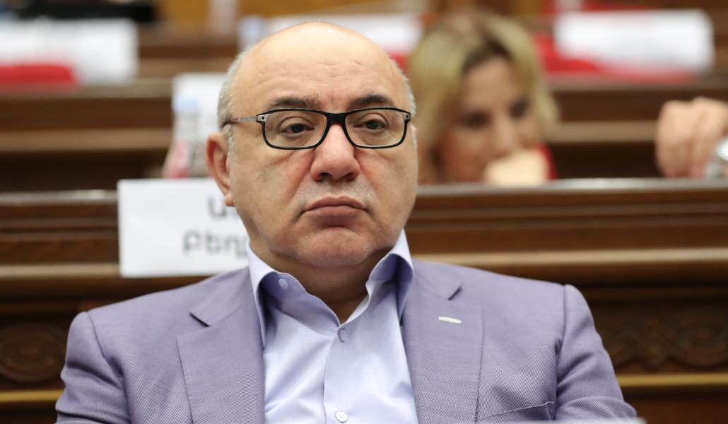 դվաս