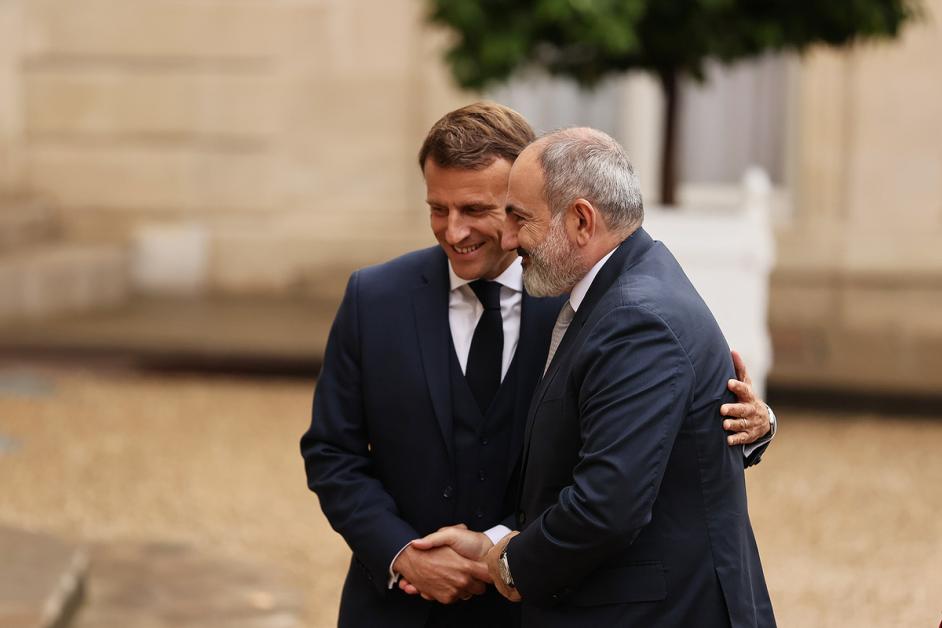 Մակրոն
