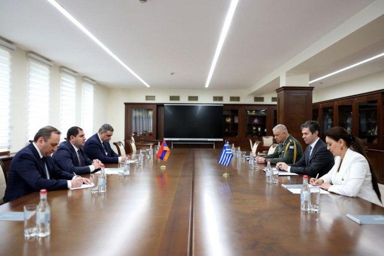 Պապիկյան 