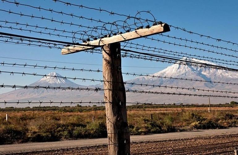 Թուրքիան զգուշավոր կարգավորման գործընթաց է անցնում Հայաստանի հետ. այս մասին օկուպացված Արցախից վերադառնալու ճանապարհին լրագրողների հետ զրույցում ասել է Թուրքիայի նախագահ Ռեջեփ Թայիփ Էրդողանը:  «Երբ և՛ խաղաղությունը, և՛ կարգավորումը ձեռք բերված լինեն, մենք կտեսնենք, որ մեր երկրները շահում են դրանից։ Այսինքն՝ այս հարցում նվազագույն մտահոգություն չկա», - ասել է նա:  Էրդողանը նաև ասել էր, որ Թուրքիան ուրախ է, որ Ադրբեջանի և Հայաստանի միջև խաղաղությունն արդեն հորիզոնում է:  «Ուշադիր հետևում ենք այս գործընթացին: 