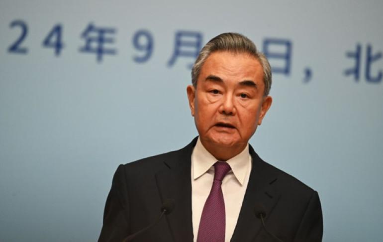 Չինաստանը կշարունակի աջակցել Իրանին իր պետական ինքնիշխանության և ազգային արժանապատվության պաշտպանության, ուժային քաղաքականությանը և բուլլինգին հակազդելու, ինչպես նաև քաղաքական բանակցությունների միջոցով իր օրինական իրավունքներն ու շահերը պաշտպանելու գործում։ Այս մասին news.cn-ի փոխանցմամբ, հայտարարել է Չինաստանի արտաքին գործերի նախարար Վան Ին։  Չինաստանի Կոմունիստական կուսակցության Կենտրոնական կոմիտեի քաղբյուրոյի անդամ Վան Ին այս հայտարարությունն արել է Չինաստանի հյուսիսային Տյանցզին քաղաքում՝ Իրանի արտգործն