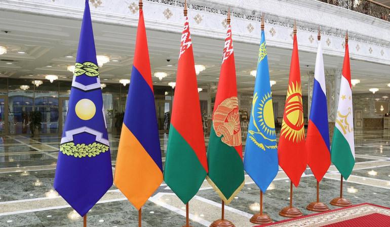 Ավելի հավանական է, որ մենք ՀԱՊԿ-ից դուրս կգանք, քան կապասառեցնենք անդամակցությունը: Այս մասին մամուլի ասուլիսի ընթացքում ասել է վարչապետ Նիկոլ Փաշինյանը:  Նշենք, որ Փաշինյանը նաև ասել է. «Բրյուսել այցի ժամանակ մեզ հարց է հնչել, արդյոք ուզո՞ւմ ենք դառնալ ԵՄ անդամ, և ես պատասխանել եմ, այո, ուզում ենք դառնալ»: