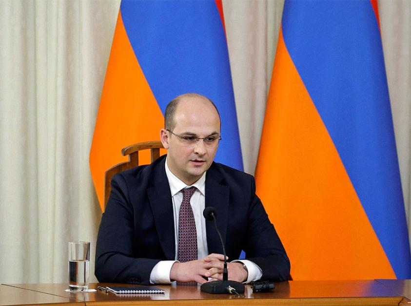 Հ ազգային անվտանգության ծառայության տնօրենի գլխավորած պատվիրակությունը ս․թ․ սեպտեմբերի 19-21-ը մասնակցելու է Բաքվում կայանալիք Անվտանգության 3-րդ միջազգային ֆորումին: Այս մասին NEWS.am–ը տեղեկացնում են ՀՀ ԱԱԾ-ից: