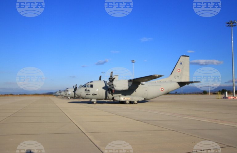 ԵՄ հինգ երկրներ սեպտեմբերի 23-ից Բուլղարիայի հարավում գտնվող Բեզմեր և Չեշնեգիրովո ռազմական օդանավակայաններում կանցկացնեն «Եվրոպական սպարտական վարժանքներ 2025» (ESE 25) անվանմամբ թռիչքային վարժանքներ: «Արմենպրես»-ի փոխանցմամբ՝ այս մասին հայտնում է BTA գործակալությունը։  Հունաստանի, Իտալիայի, Լիտվայի, Իսպանիայի և Բուլղարիայի ռազմաօդային ուժերի ստորաբաժանումները կկատարեն առաջադրանքներ՝ համաձայն C-27J ինքնաթիռներ շահագործող ԵՄ անդամ պետությունների միջև կնքված համաձայնագրի:   Casa C-295 օդանավերի օպերատորներն առ