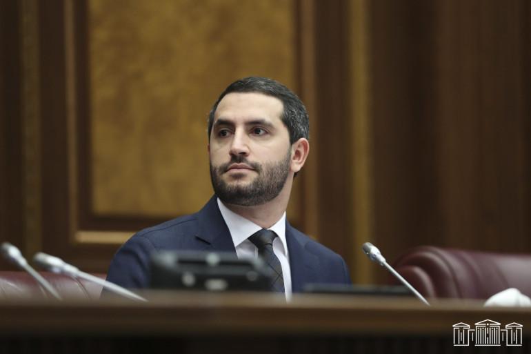 Ազգային ժողովի փոխնախագահ, Հայաստան-Թուրքիա հարաբերությունների կարգավորման հատուկ ներկայացուցիչ Ռուբեն Ռուբինյանը հայտարարել է, որ մոտ օրերս Երևանում կկայանա իր և Թուրքիայի հատուկ ներկայացուցիչ Սերդար Քըլըչի հանդիպումը։   Նրա խոսքով՝ քննարկվելու է հարաբերությունների կարգավորման ամբողջ օրակարգը․ «Կխոսենք ինչպես այն քայլերի մասին, որոնք արդեն արվել են, այնպես էլ դրանց մասին, որոնք դեռ ընթացքի մեջ են։ Մեր վերջին հանդիպումից հետո քննարկումներ եղան Կարս–Գյումրի երկաթգծի վերականգնման համար անհրաժեշտ տեխնիկական պա