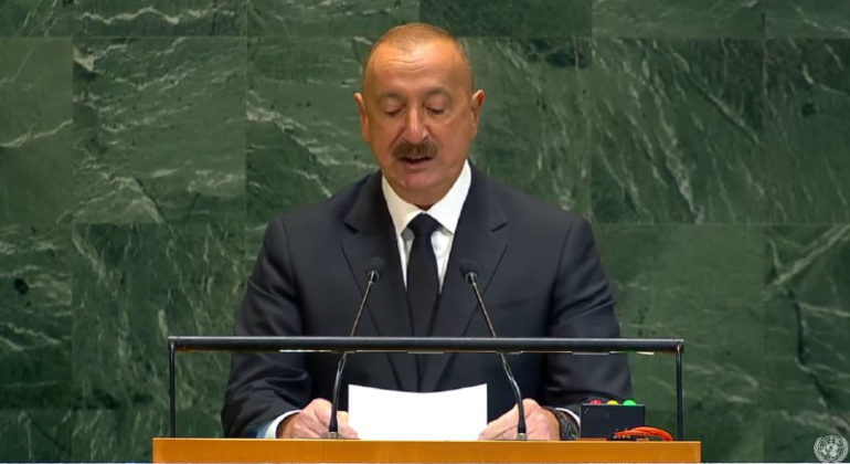 Ադրբեջանն առաջ է քաշել «միջազգային իրավունքի վրա հիմնված հինգ հիմնարար սկզբունքներ, ներկայացրել է խաղաղության պայմանագրի նախագիծը»: