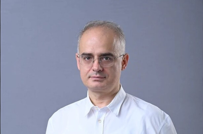 Այն, ինչ Նիկոլ Փաշինյանը ներկայացնում է որպես ձեռք բերված խաղաղություն, իրականում` խաղաղության հաստատման հետ որևէ կապ չունեցող մեծ նախընտրական խաբեություն է և չի կարող անգամ դիտարկվել որպես խաղաղությանը հասնելու պլան` երեք հիմնարար պատճառով: Այս մասին ֆեյսբուքյան իր էջում գրել է ՀԱԿ փոխնախագահ Լևոն Զուրաբյանը։