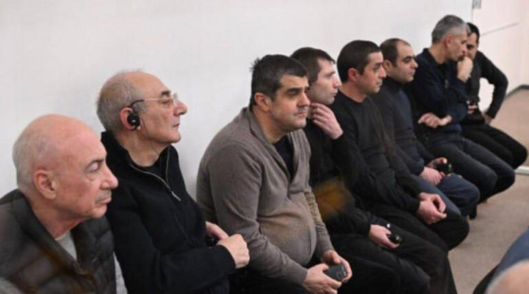 Հայտարարելով Գազայի պատերազմի ավարտի և իսրայելցի պատանդների վերադարձի մասին՝ նախագահ Դոնալդ Թրամփն ազդարարեց «ահաբեկչության և մահվան դարաշրջանի ավարտը և հավատքի, հույսի և Աստծո դարաշրջանի սկիզբը»,- ասված է Ամերիկայի հայկական ասամբլեայի հայտարարության մեջ։   Ինչպես կազմակերպությունն ընդգծել է իր հայտարարության մեջ, այս պատմական իրադարձությունից բացի, որը նպաստում է տարածաշրջանում խաղաղությանը, ԱՄՆ նախագահ Դոնալդ Թրամփը նաև կենտրոնացրել է իր ուշադրությունը այլ երկրների, ներառյալ՝ Հայաստանի և Ադրբեջանի միջև եր