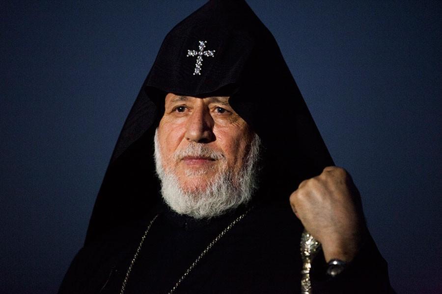 Իշխանական ԶԼՄ-ներում հրապարակված ձայնագրության հիման վրա Վեհափառի դեմ նախաձեռնվեց քրեական վարույթ. «Փաստինֆո»-ին հայտնել են ՔԿ-ից:  Վարույթը նախաձեռնվել է Քրեական օրենսգրքի 236-րդ հոդվածի 3-րդ մասի հատկանիշներով՝ իշխանական կամ ծառայողական լիազորությունները կամ դրանցով պայմանավորված ազդեցությունն օգտագործելով հավաք անցկացնելուն կամ դրան մասնակցելուն խոչընդոտելը կամ հարկադրելը, ինչպես նաև հավաքին մասնակցելու կամ հավաքին մասնակցելուց հրաժարվելու նպատակով նյութապես շահագրգռելը:  Այլ մանրամասներ հայտնի չեն:    Ա