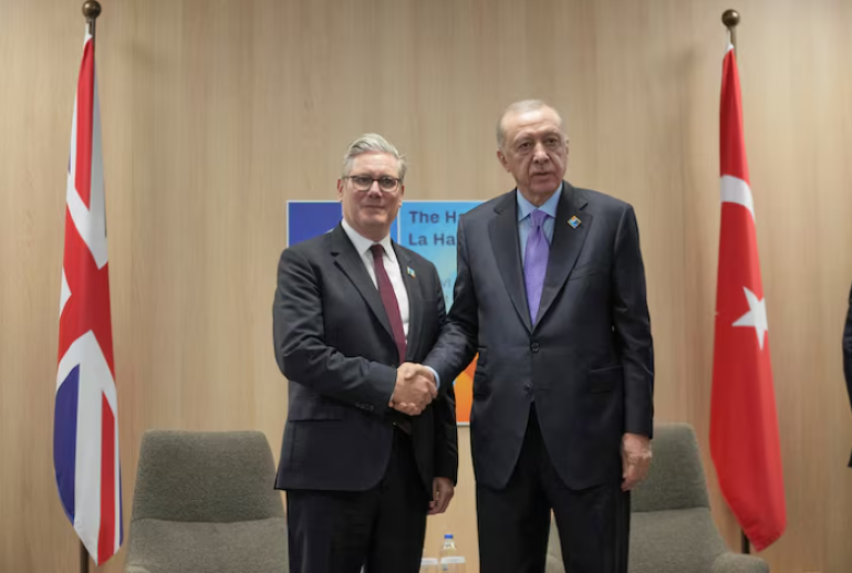 Սթարմերը կժամանի Թուրքիա՝ Էրդողանի հետ Eurofighter Typhoon կnրծшնիչների մատակարարման վերաբերյալ բանակցություններ վարելու համար