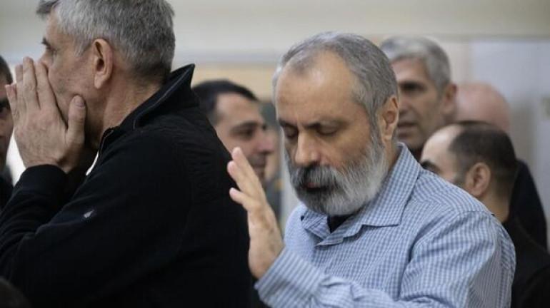 Մեր հայրենակիցների դեմ ընթացող շինծու «դատավարությունները» այլ ելք չէին էլ կարող ունենալ։ Այս մասին գրել է ադրբեջանագետ Տաթև Հայրապետյանը:  «Դա զուտ բեմադրություն է, որն ուղղվում է հայերի ու Հայաստանի դեմ։ Այդ մարդկանց ազատ արձակումը չի կարող առանձնացվել հռչակված խաղաղության գործընթացից։ Նրանց վերադարձը և այս ողջ «դատական» ֆարսի փակումը անհրաժեշտություն է, և դա ես հնարավոր եմ համարում առաջնահերթ հենց ԱՄՆ միջնորդությամբ։ Իսկ այդ միջնորդությունը փաստացի մսխվում է այսօր, փոխարենը նորից առաջին պլան է գալիս Ալիև