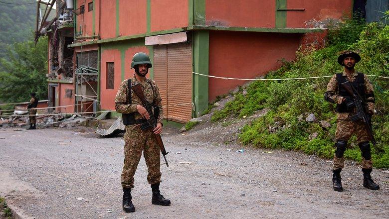 Պակիստանը հարվածներ է հասցրել Աֆղանստանի հետ սահմանային հատվածում՝ իրականացնելով հետախուզական ընտրովի գործողություններ։    Իսլամաբադի տվյալներով՝ թիրախավորվել են ծայրահեղական խմբավորումների ճամբարներ, իսկ գործողությունը պատասխան է մայրաքաղաքում տեղի ունեցած ահաբեկչությանը։ Մանրամասներ պաշտոնապես դեռ չեն հրապարակվել։