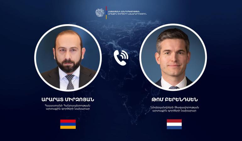 ՀՀ ԱԳ նախարար Արարատ Միրզոյանը հեռախոսազրույց է ունեցել Նիդերլանդների Թագավորության արտաքին գործերի նախարար Թոմ Բերենդսենի հետ: Այս մասին հայտնում են ԱԳՆ-ից։  Նիդերլանդների գործընկերոջը շնորհավորելով ԱԳ նախարարի պաշտոնը ստանձնելու կապակցությամբ՝ նախարար Միրզոյանը Թոմ Բերենդսենին մաղթել է հաջողություն և ընդգծել Նիդերլանդների հետ գործընկերությունը հետևողականորեն զարգացնելու հարցում ՀՀ մոտեցումները:  Նախարարները քննարկել են Հայաստանի և Նիդերլանդների միջև ռազմավարական գործընկերության օրակարգի հարստացմանն ուղղվա
