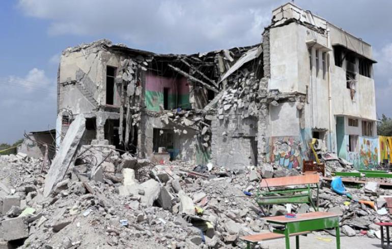 Իրանում առնվազն 600 դպրոց ենթարկվել է ԱՄՆ-ի և Իսրայելի հարվածներին: Այս մասին հայտնել է Իրանի Կարմիր մահիկի ընկերության ղեկավար Փիր Հոսեյն Քոլիվանդը:  «600 դպրոց վնասվել է, ամենաշատը տուժել է Մինաբի դպրոցը»,- ասել է Քոլիվանդը իրանական պետական հեռուստառադիոընկերության եթերում:  Հիշեցնենք, որ փետրվարի 28-ին իրանական իշխանությունները հայտնել էին երկրի հարավում գտնվող Մինաբ քաղաքի աղջիկների տարրական դպրոցին ԱՄՆ-ի և Իսրայելի կողմից հասցված հարվածի մասին:  Վերջին տվյալներով՝ զոհվել է 175 մարդ՝ հիմնականում աշակերտ