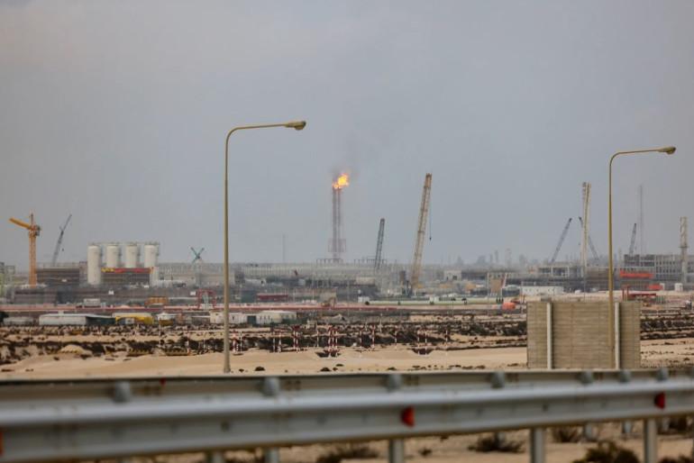 Եվրոպայում գազի գները կտրուկ թռիչք են գրանցել Քաթարի էներգաօբյեկտներին Իրանի հասցրած հարվածից հետո, որն իրականացվել է ի պատասխան «Հարավային Պարս» գազի հանքավայրի վրա հարձակման։ Այս մասին գրում է Bloomberg-ը:  «Եվրոպայում բնական գազի գներն աճել են 35%-ով»,- նշված է հրապարակման մեջ: Բացի այդ, Իրանի հարվածը լուրջ տատանումներ է առաջացրել նաև նավթի շուկայում, գրում է պարբերականը:  Հինգշաբթի օրը QatarEnergy պետական ընկերությունը հայտնել է, որ հեղուկացված բնական գազի արտադրության օբյեկտները լուրջ վնասներ են կրել: 