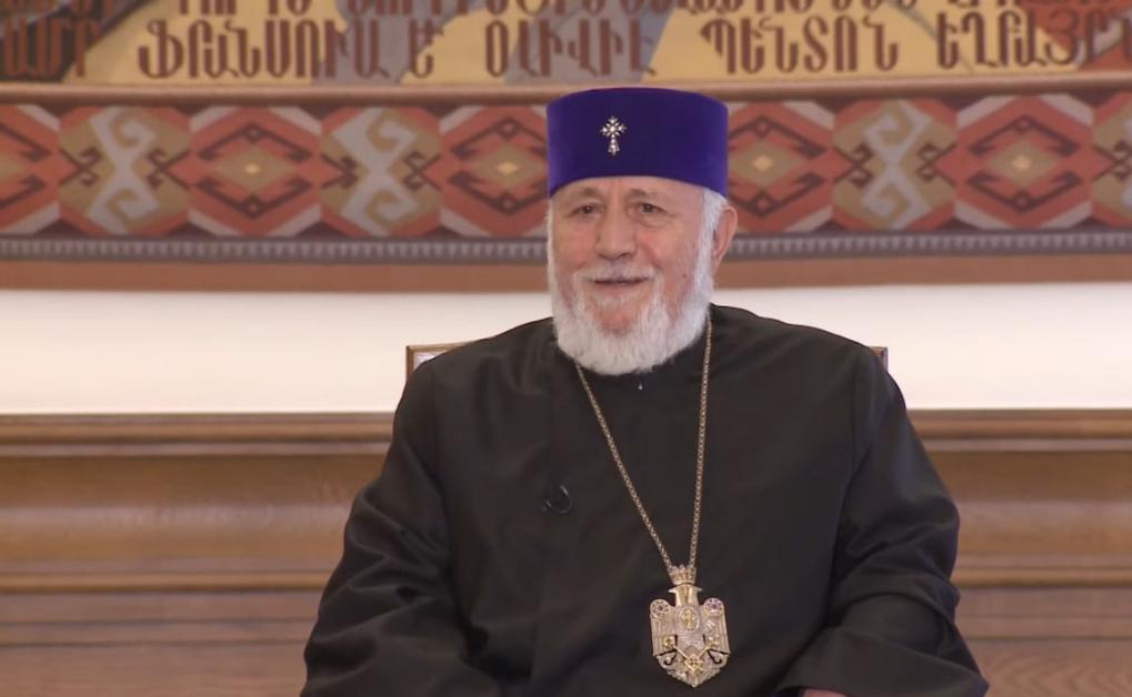 Այդքան դյուրին չէ Հայոց Հայրապետին հրաժարական պարտադրելը. չենք ենթարկվելու ճնշումների: Այս մասին լրատվամիջոցների հետ հանդիպման ժամանակ ասաց Ամենայն Հայոց Կաթողիկոսը:   https://detq.info/arm/node/15848