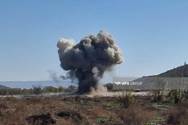 Ական